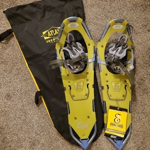 NWT Atlas womens snowshoes